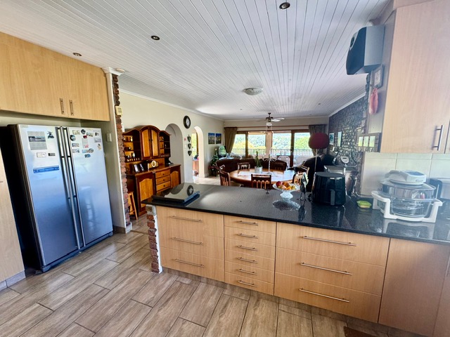 4 Bedroom Property for Sale in Denver Park Western Cape